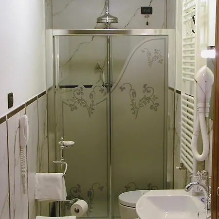 Villa Madonna 호텔 4*
